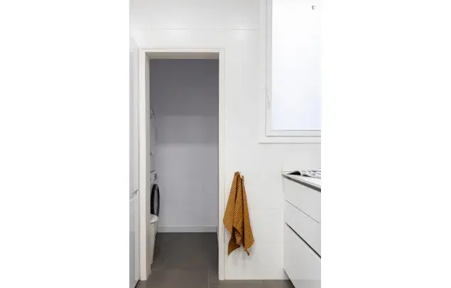 Apartamento 8 Dormitorios Barcelona Alquiler Temporada Larga