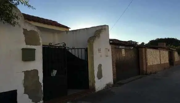 Casa en Algeciras 73m2 2 habitaciones con patio