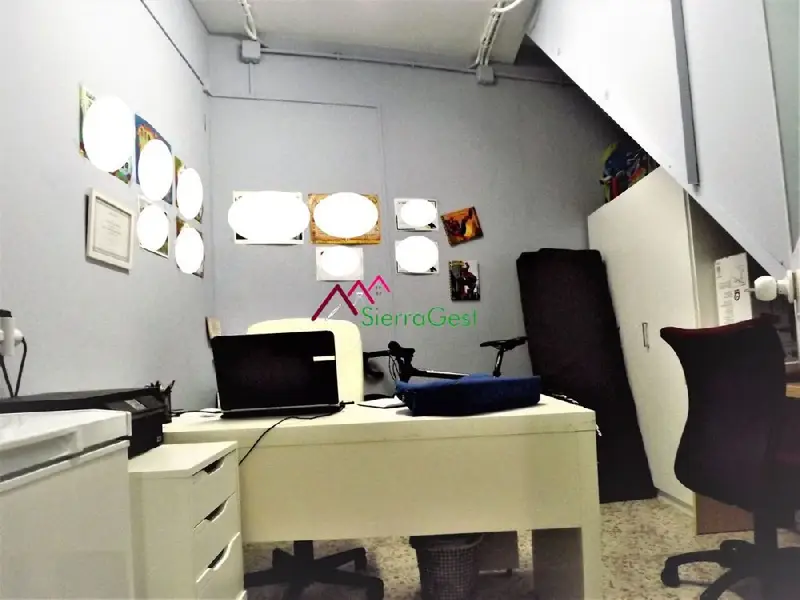 Venta Local Comercial Ubrique 113m2