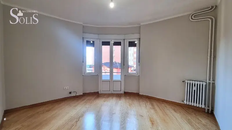 Venta Piso Soleado Auditorio Centro Oviedo 4 Dormitorios 2 Baños Reformado