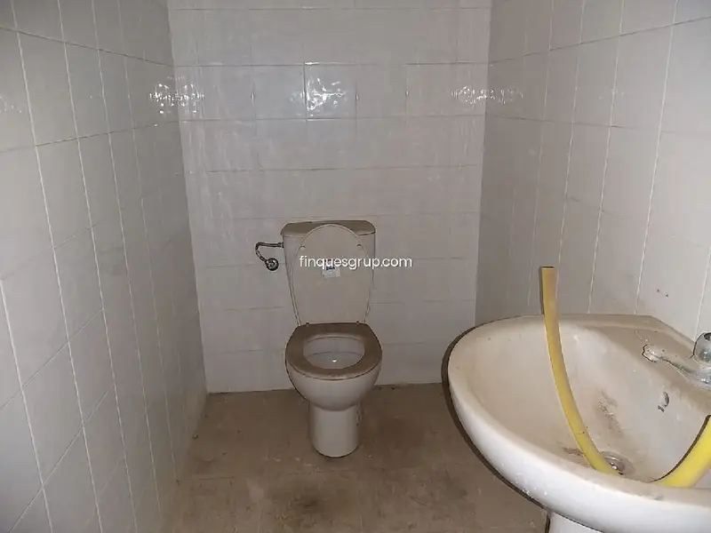 Venta Locales Comerciales Centro Reus 110m2 90m2