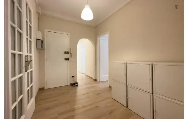 Alquiler Apartamento 6 Dormitorios Barcelona 3-24 Meses