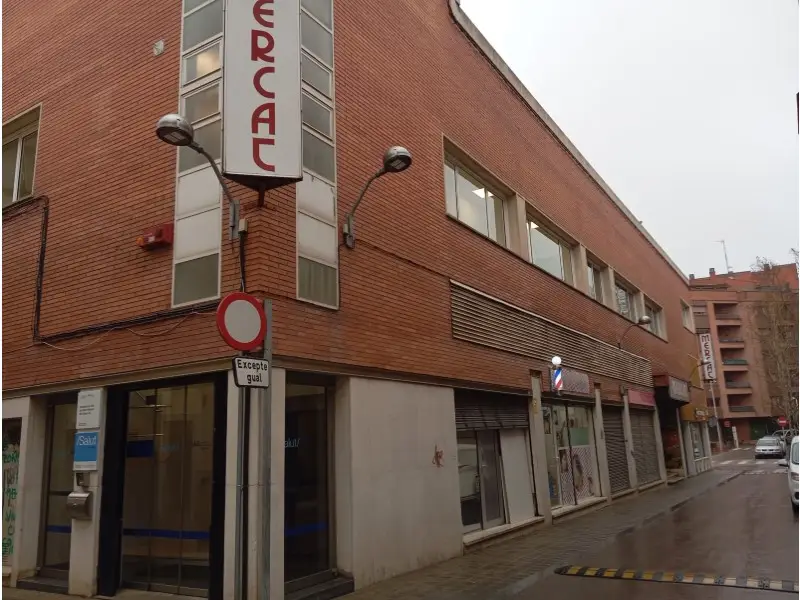 Venta Locales Comerciales Mercado Figueres