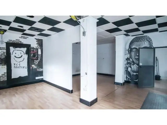 Local Comercial 80m2 Esquina Buena Ubicacion