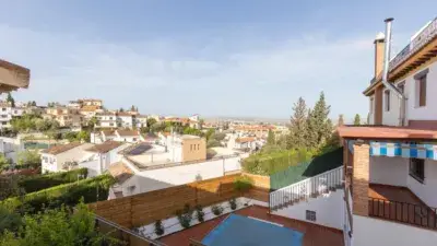 Casa en La Zubia 3 dormitorios 2 baños Patio Sótano
