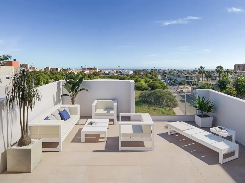 Adosados en Torrevieja con Piscina Privada