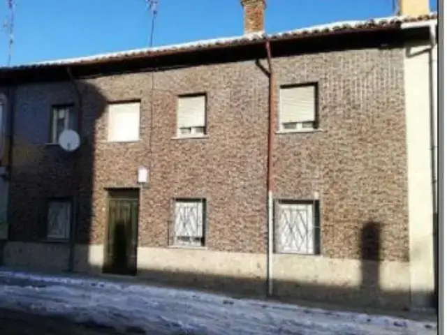 Casa adosada 5 habitaciones Guardo Palencia