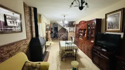 Casa Adosada en Montoro 156m2 4 Dormitorios 2 Baños