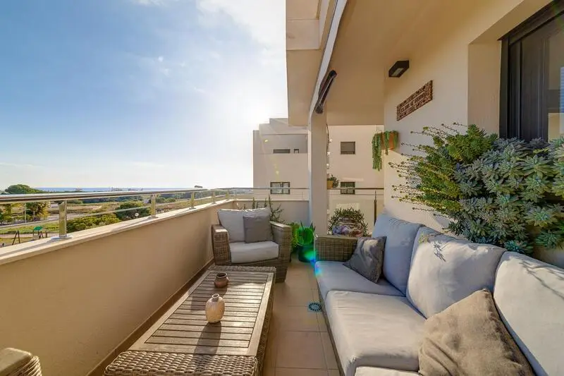 Apartamento en Villamartin con Vistas al Mar 2 Dormitorios 2 Banos