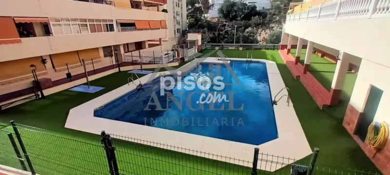 Piso en Venta en Rincon de la Victoria Centro Cerca de la Playa