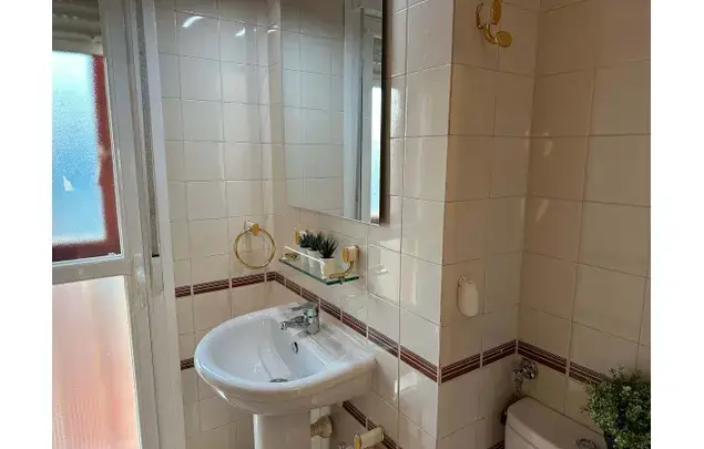 Habitacion Madrid Calle Conde de Eleta Alquiler Minimo 3 Noches