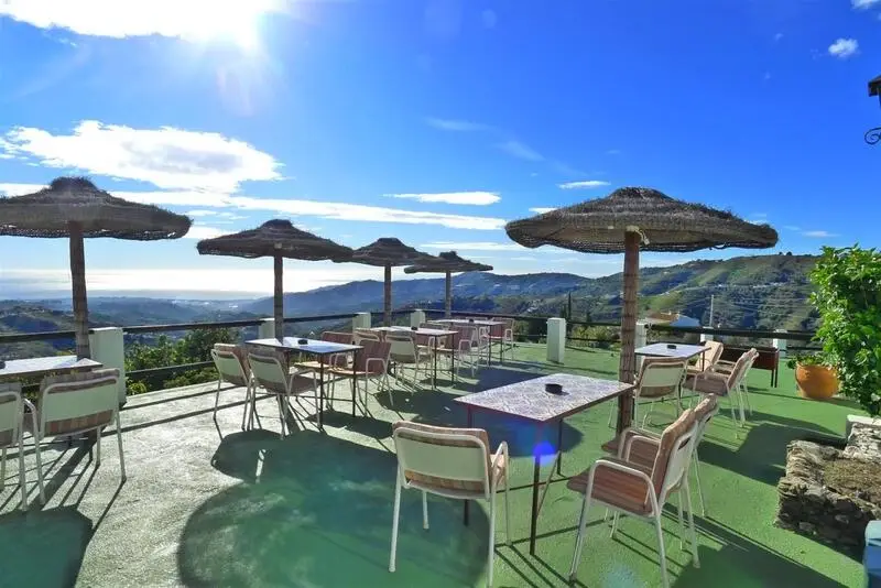 Finca con Restaurante en Frigiliana 423m2