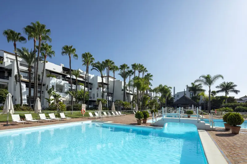 Apartamento 3 Dormitorios Milla de Oro Lujo Puente Romano