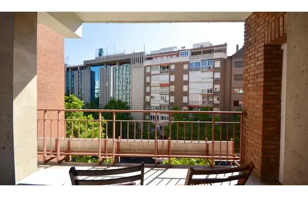 Habitacion 107m2 Madrid Alquiler Seguro