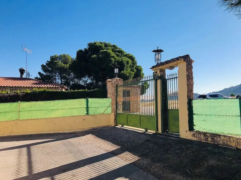 Casa Rural con Potencial en Yecla Murcia