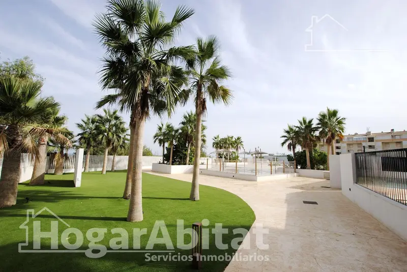 Moderno Piso en Les Marines Denia con Piscina y Terraza