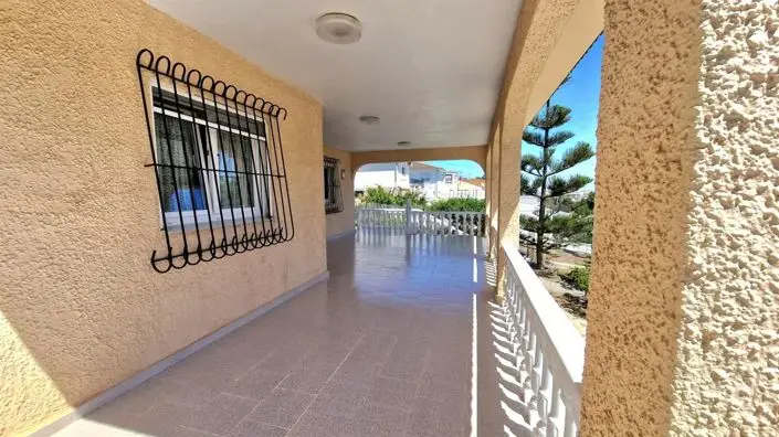 Villa en Venta Los Balcones 3 Dormitorios Jardin Privado