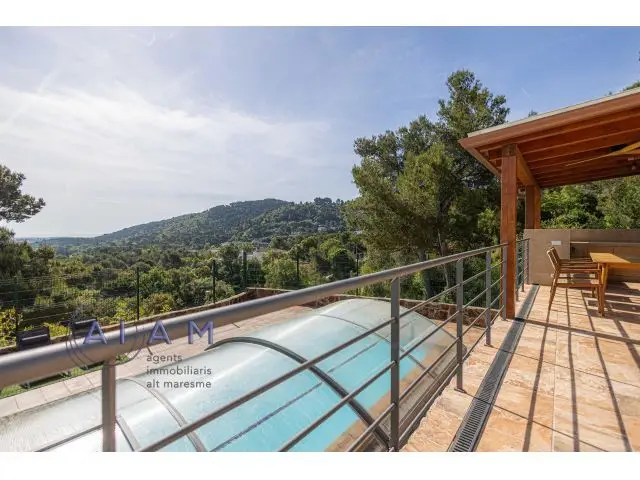 Casa con Piscina Privada en Palafolls