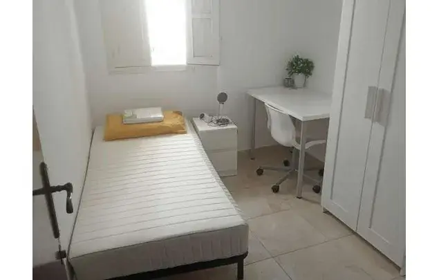 Alquiler de Habitaciones en Valencia Apartamento Amueblado
