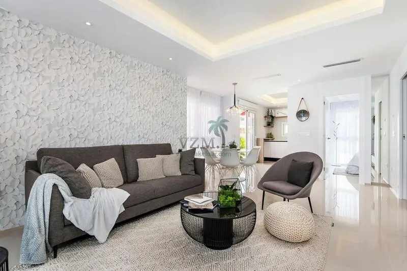 Villa de Lujo en Ciudad Quesada con Solarium y Jardin