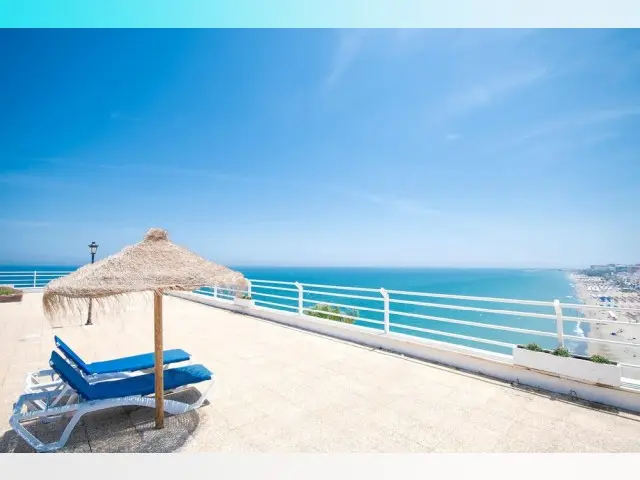 Estudio con Vistas al Mar en Torremolinos