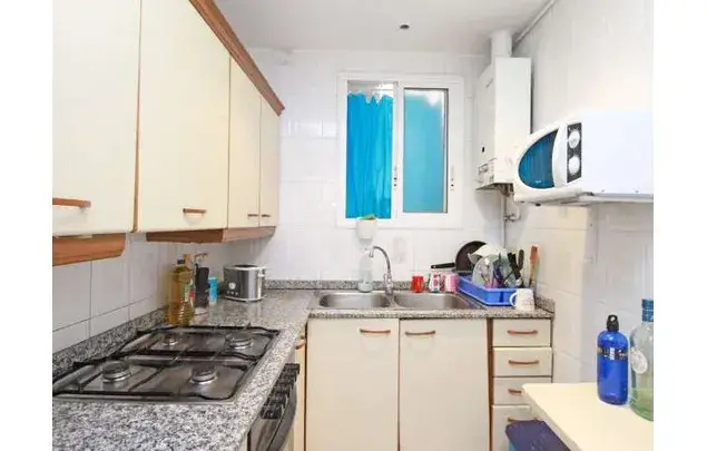 Alquiler de Habitaci
ón amueblada 90m² en Barcelona