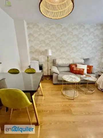Alquiler Piso Ascensor Ronda Granada: Apartamento con Aire Acondicionado