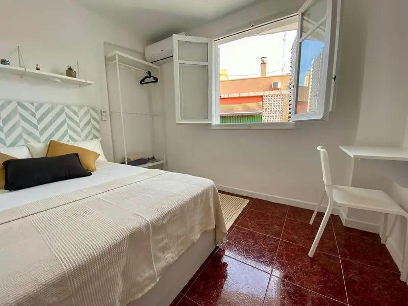 Habitacion Alquiler Valencia Benicalap  Mujeres 18-35 anos