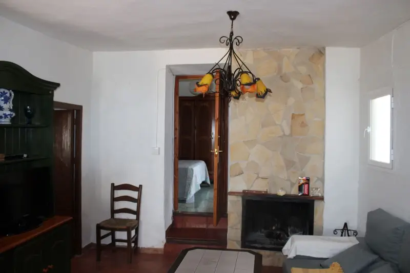 Casa Adosada con Encanto en Grazalema Ideal para Inversión