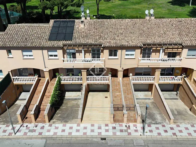 Chalet en Venta Castell d Aro Girona 3 Dormitorios 2 Baños