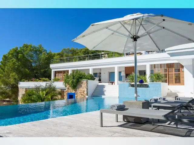 Villa de Lujo en Ibiza 4 Dormitorios Piscina Infinita