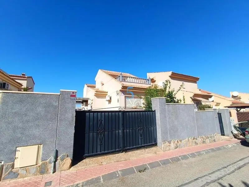 Villa en Venta Rojales 3 Dormitorios Piscina Privada