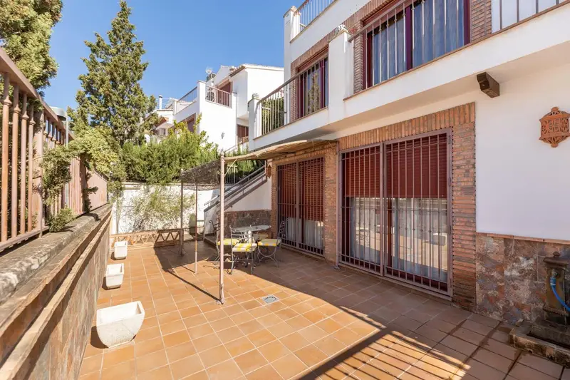 Casa Pareada en Venta en Granada Ciudad