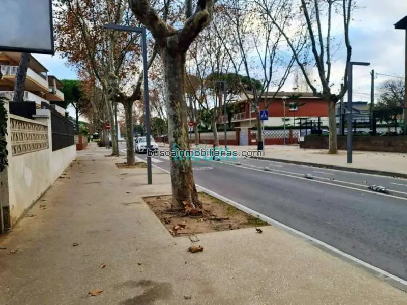 Local Comercial en Venta Castelldefels Av Pineda