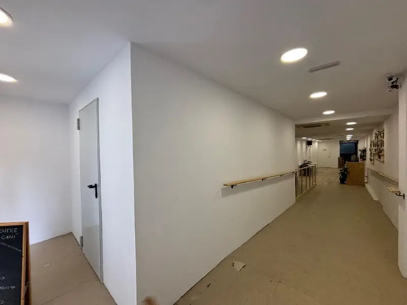 Venta Local Comercial Eixample Barcelona 260m²
