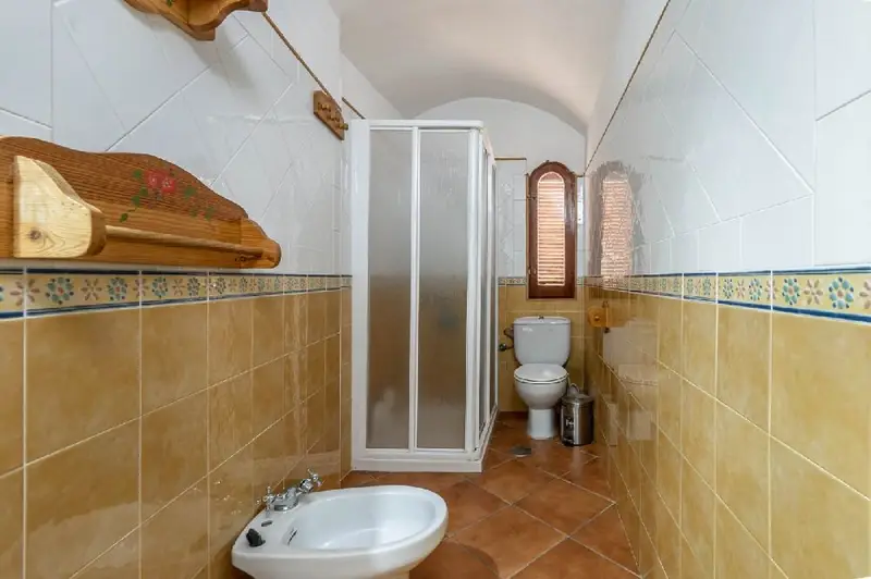 Venta Complejo 4 Cuevas Rurales Gorafe Licencia Turistica