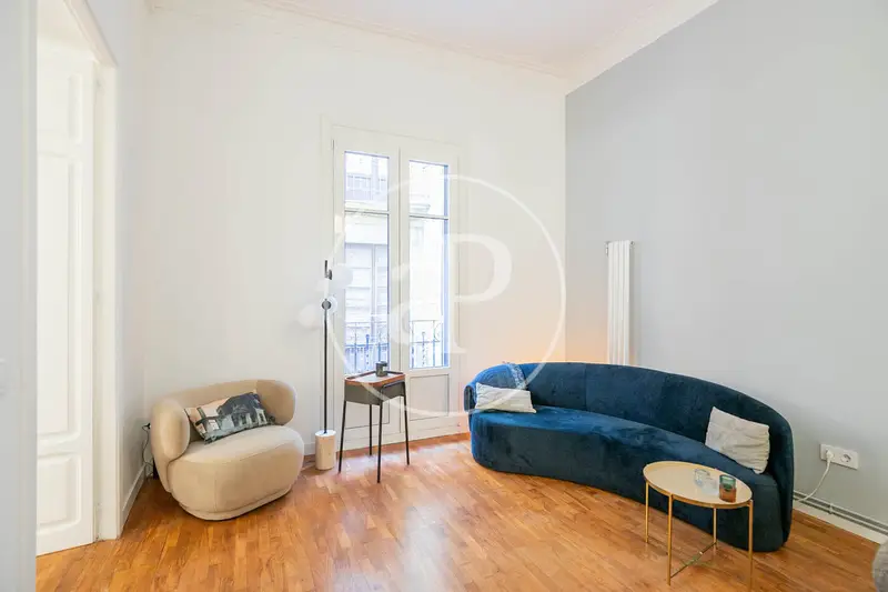 Piso en Venta El Born  2 Dormitorios  2 Baños Reformado