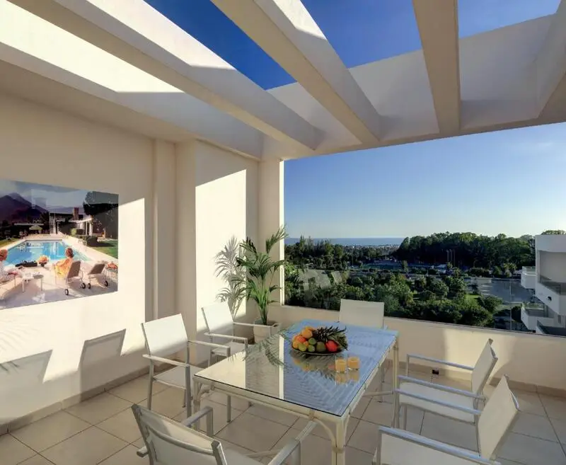 Aticos y Apartamentos en Nueva Andalucia Marbella