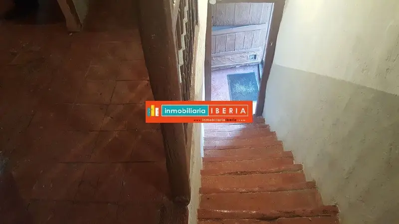 Venta Casa rural de 4 habitaciones en Cenicero - Ref: 2730