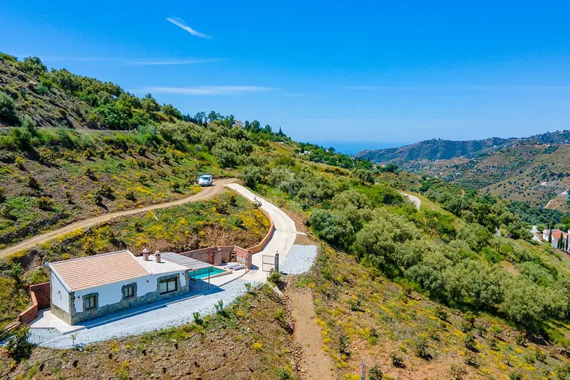 Chalet en Alquiler Cómpeta Málaga Villa Rural Piscina 2 Dormitorios