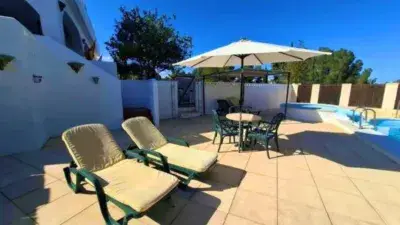 Chalet de Lujo en Guadasuar con Piscina y Sauna