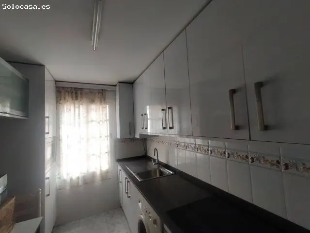 Piso en Venta en Cádiz Centro: 3 Dormitorios, Azotea Privada