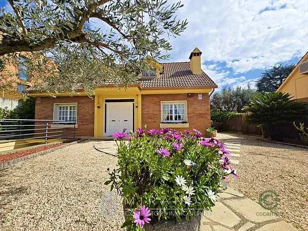 Casa Unifamiliar en La Garriga 172m2 Jardin Barbacoa 4 Habitaciones