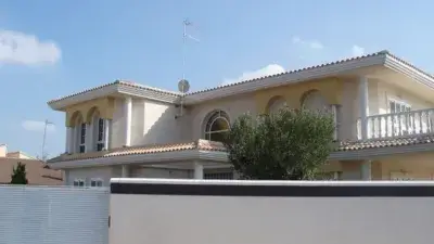 Chalet en venta en Montealegre