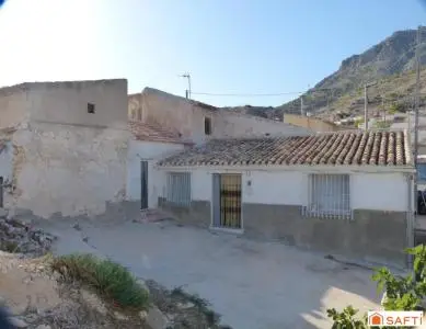 Casa Grande para Reformar Cerca de Fortuna