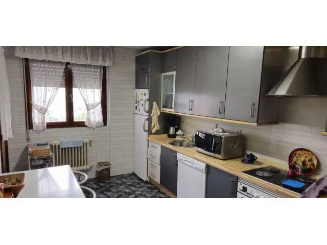 Piso en Venta en Oviedo con Vistas Panorámicas