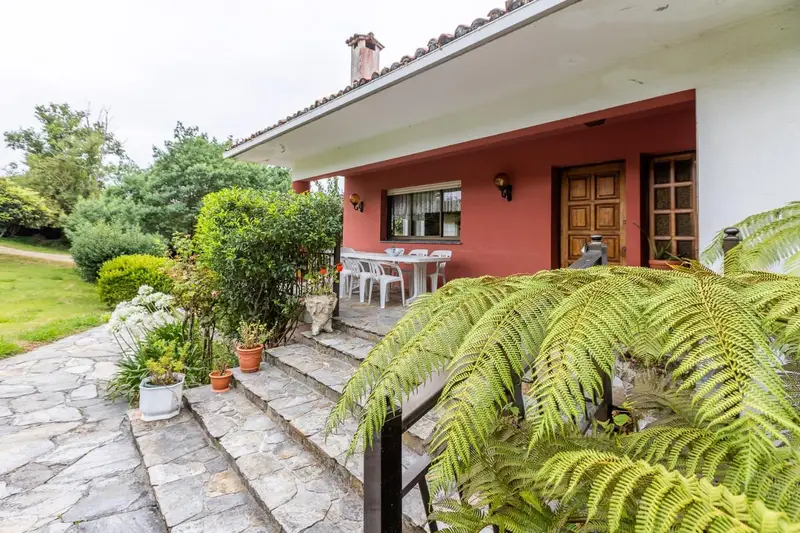 Chalet en Venta en Bergondo A Coru	 na
