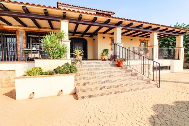 Villa de Lujo en Bigastro 4 Dormitorios 844m2