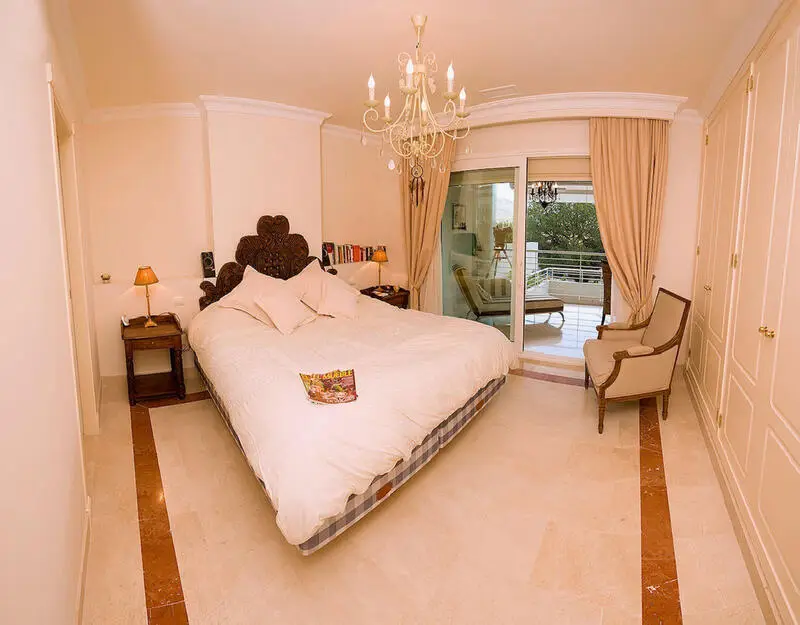 Apartamento en Nueva Andalucía 2 dormitorios 2 baños