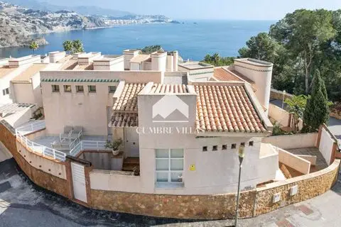 Casa Villa de Lujo 4 Dormitorios La Herradura